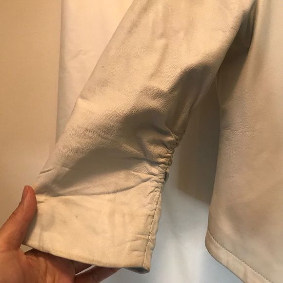 Bebe Ivory 100% genuine leather motor asymmetric jacket with ruched sleeves s - Picture 5 of 11